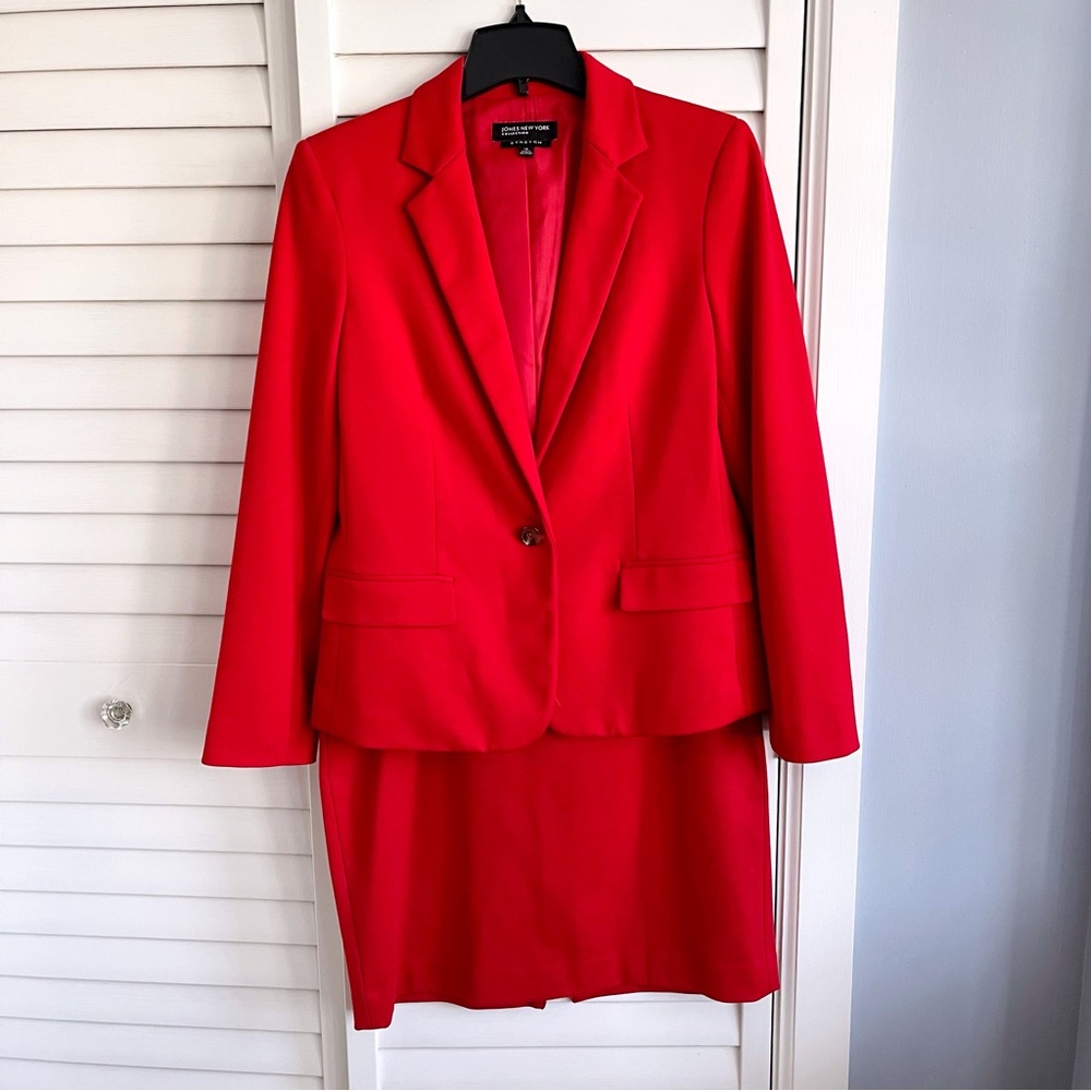 Red Womens 2 Piece STRETCH Suit (Blazer Size 10 & Pencil Skirt Size 14P)